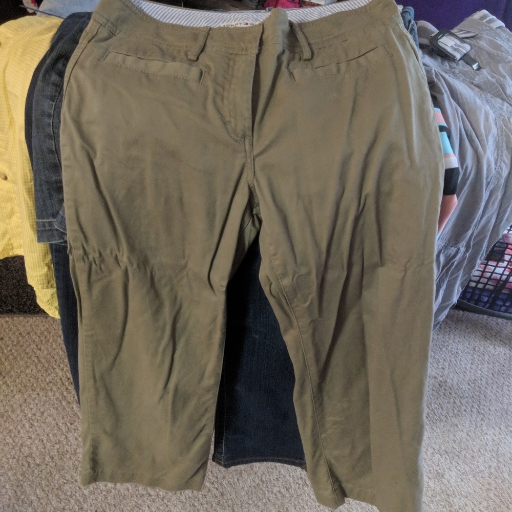 Capri pants